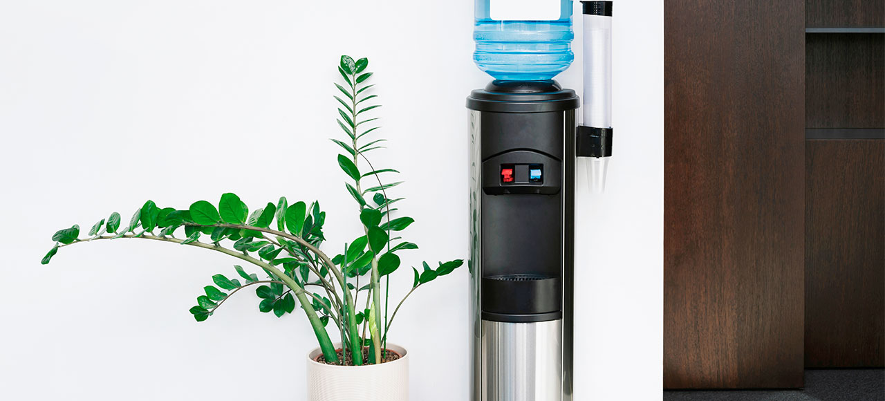 ¡EL AGUA EN SU CASA! SERVICIO A DOMICILIO Y EMPRESAS